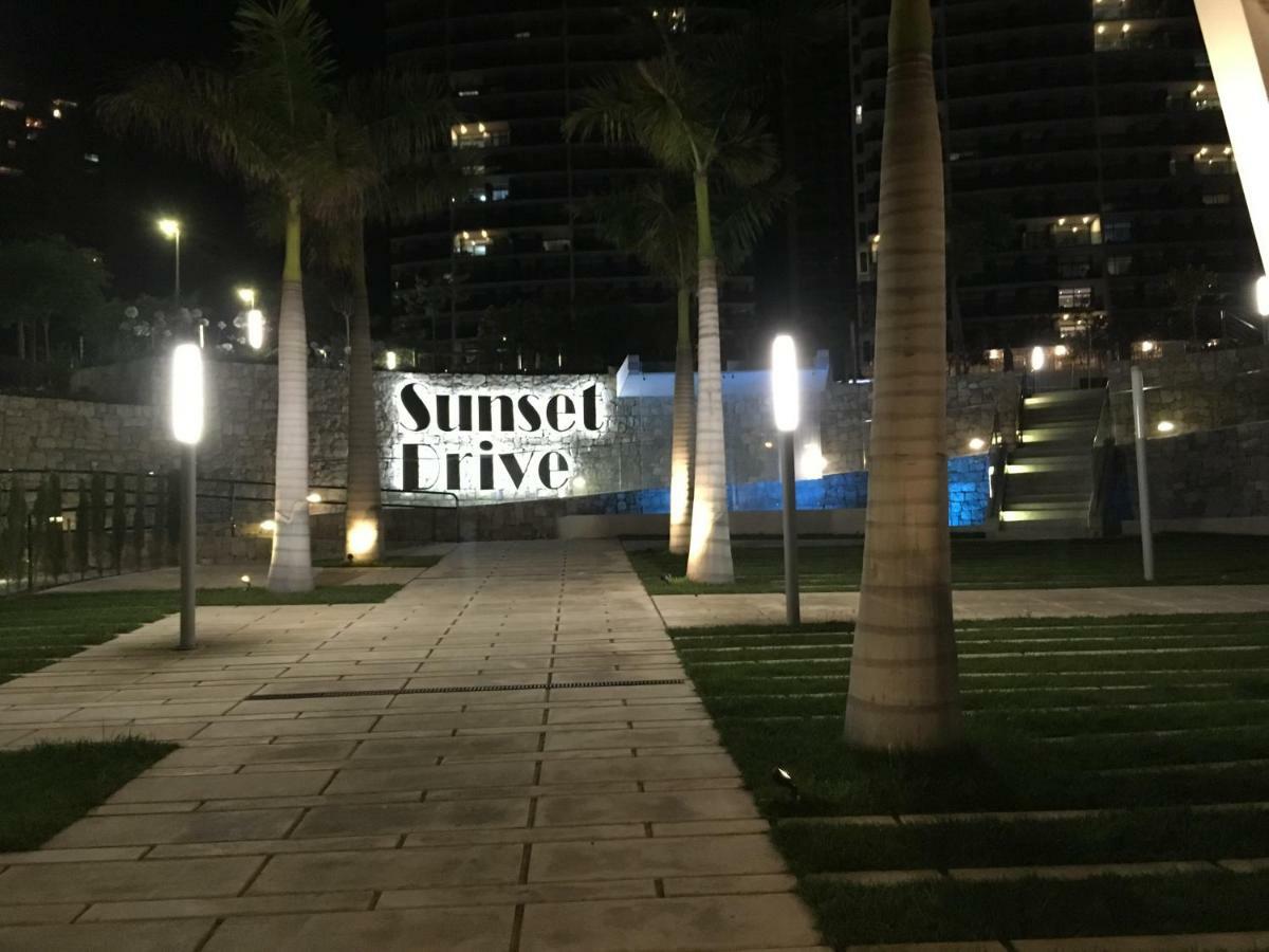 דירות בנידורם Sunset Drive 90210 מראה חיצוני תמונה